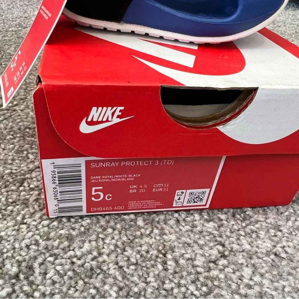 Nike shoes boys 5C blue black sunray protect‎ 3 summer outdoor comfort casual